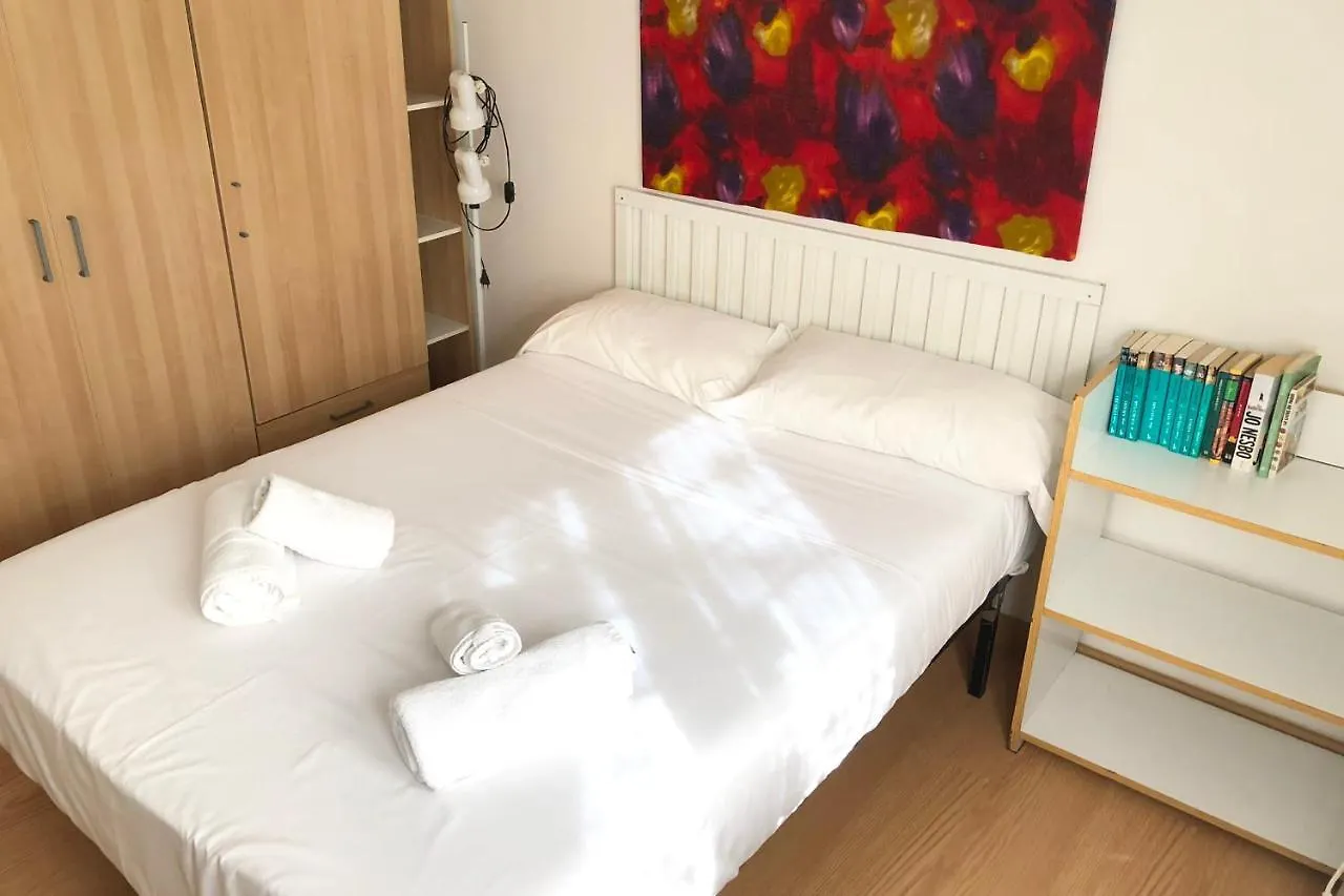 New! Apartment For 3 People Near Fira Gran Via L'Hospitalet de Llobregat 0*,