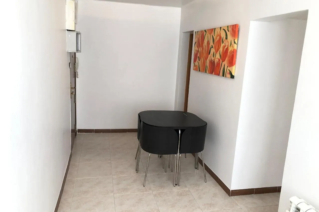 New! Apartment For 3 People Near Fira Gran Via L'Hospitalet de Llobregat