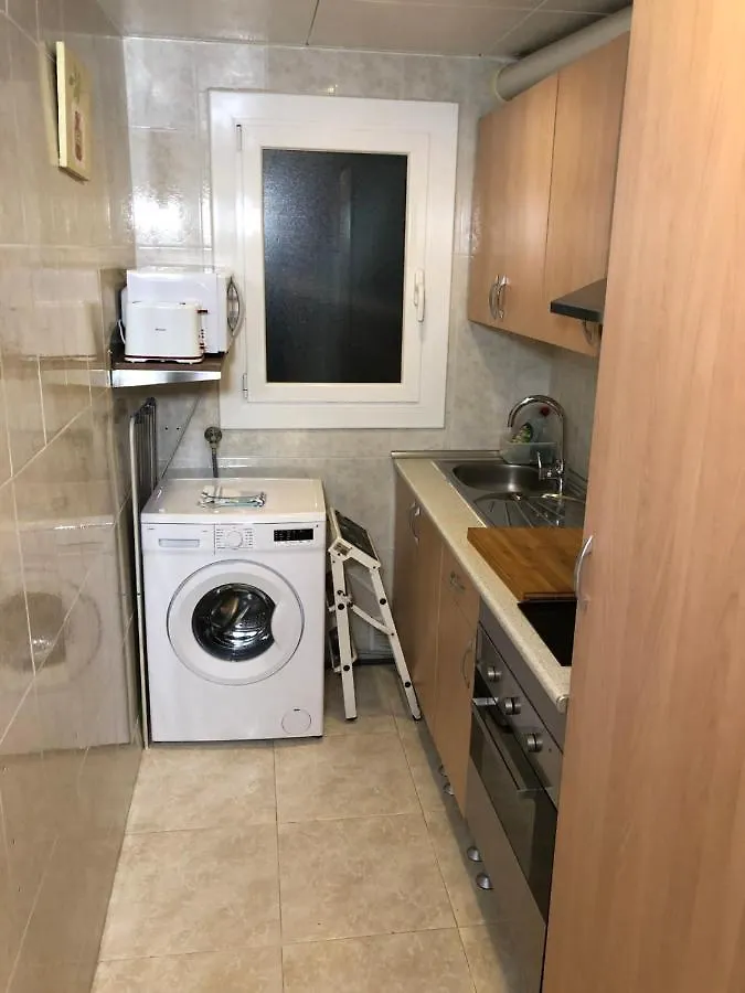 New! Apartment For 3 People Near Fira Gran Via L'Hospitalet de Llobregat